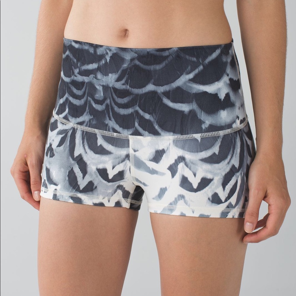 Lululemon Roll Down Boogie Short - Rare
